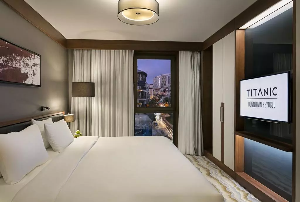 hotel titanic downtown istanbul_shabavizparvaz_02.jpg